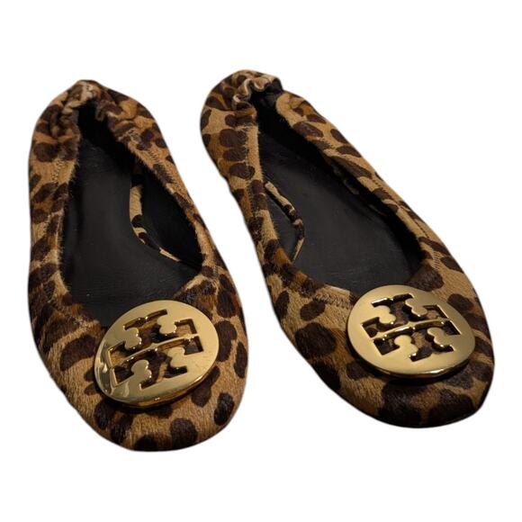 TORY BURCH Women’s Leopard Cuff Pony Hair Gold Logo REVA Ballet Flats Shoes 7.5 - Picture 1 of 11